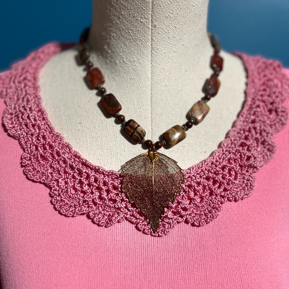 Gold Leaf Pendant on genuine jasperStones necklace. - Picture 4 of 8